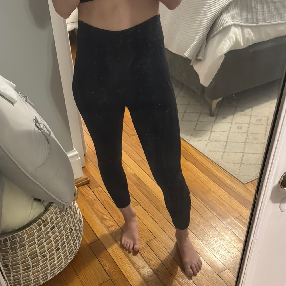 Black Lululemon leggings